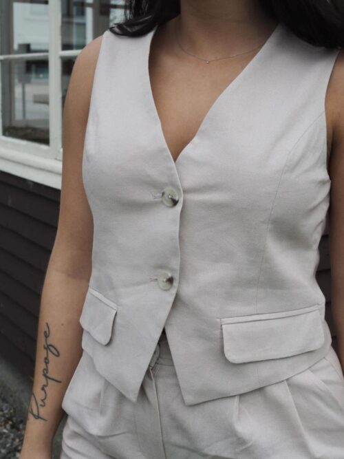 pcTiki Fitted Waist Coat