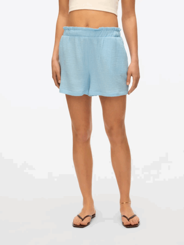 vmNatali HW Shorts Wvn Noos Airy Blue