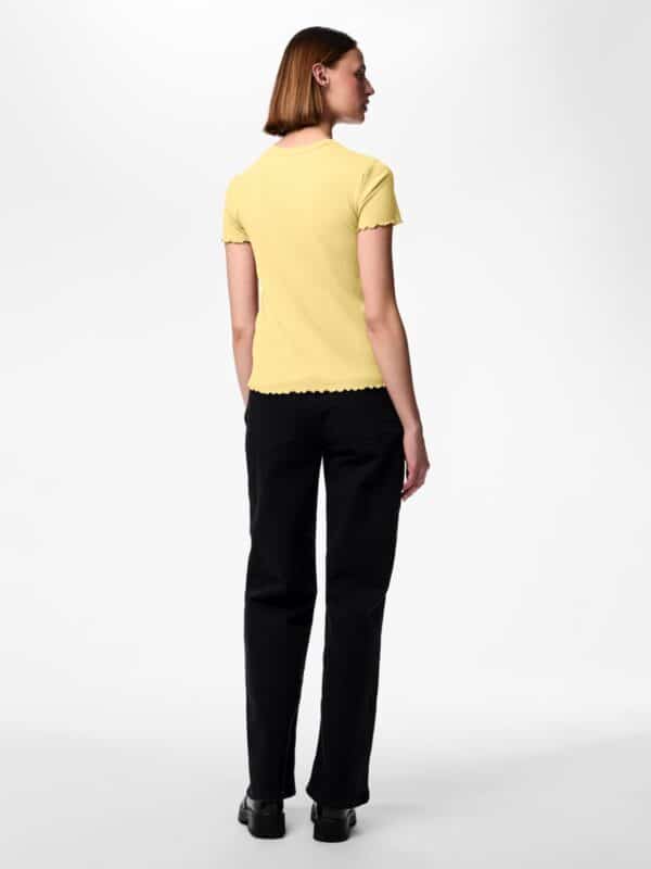 pcNicca SS-O-Neck Top Noos Pale Banana - Bilde 3